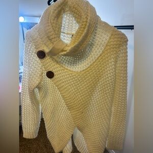 Women's Cream Cowl Neck Sweater by Rain + Rose size small